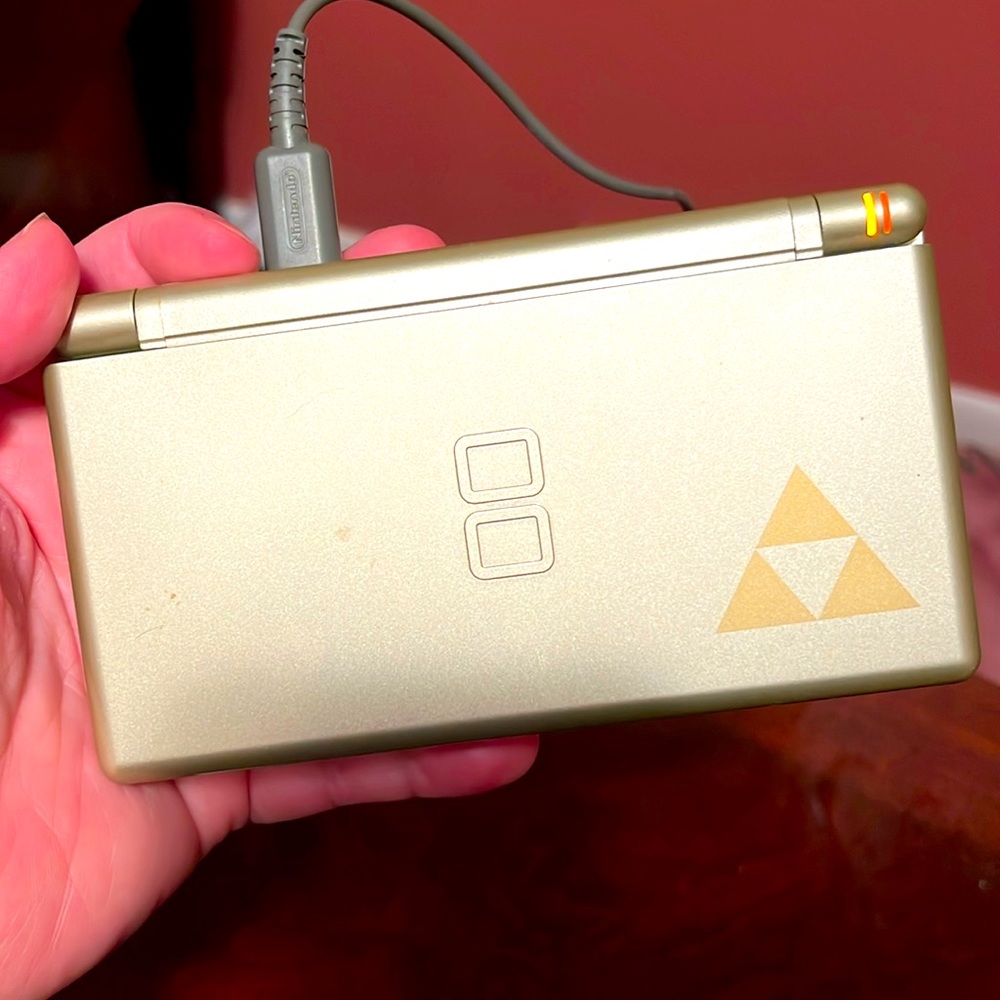 Zelda Nintendo ds lite with Zelda phantom hourglass game and final fantasy XII